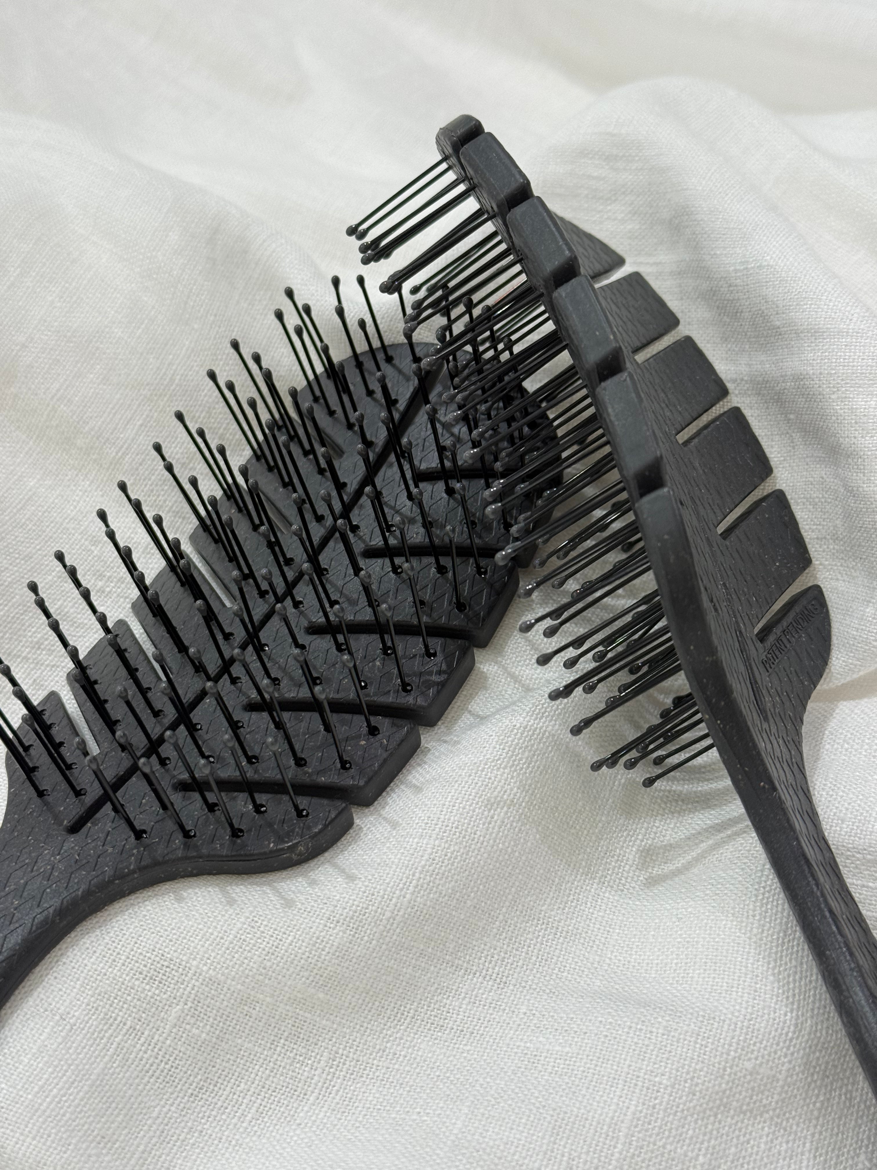 Signature Brush bristle detail